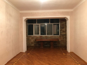 Satılır 3 otaqlı 70 m2 köhnə tikili Gənclik m.