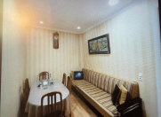 Satılır 2 otaqlı 43 m2 köhnə tikili Axundov bağı