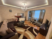 Satılır 4 otaqlı 120 m2 köhnə tikili Nəsimi m.