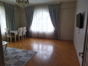 İcarəyə verilir 3 otaqlı 120 m2 yeni tikili Nəriman Nərimanov m.