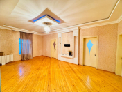 Satılır 4 otaqlı 150 m2 həyət evi Binə