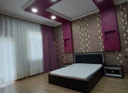 Satılır 4 otaqlı 200 m2 həyət evi Badamdar