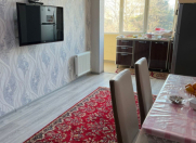 Satılır 2 otaqlı 50 m2 köhnə tikili Gənclik m.