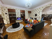 Satılır 3 otaqlı 140 m2 köhnə tikili İçəri Şəhər m.