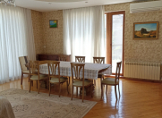 İcarəyə verilir 6 otaqlı 250 m2 bağ evi Xəzər r.