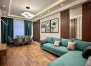 Satılır 3 otaqlı 101 m2 yeni tikili 8 Noyabr m.