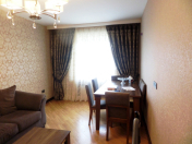Satılır 3 otaqlı 70 m2 köhnə tikili İnşaatçılar m.
