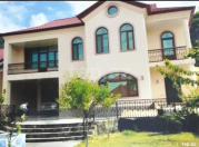 Satılır 9 otaqlı 350 m2 villa Qəbələ