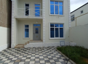 Satılır 4 otaqlı 160 m2 həyət evi Binə