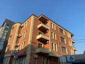 Satılır 4 otaqlı 180 m2 yeni tikili Badamdar