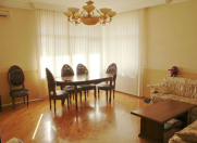 Satılır 3 otaqlı 140 m2 yeni tikili Nizami m.