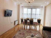 İcarəyə verilir 3 otaqlı 114 m2 yeni tikili Qara Qarayev m.