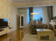 Satılır 4 otaqlı 160 m2 yeni tikili Əhmədli m.