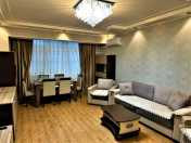 İcarəyə verilir 2 otaqlı 60 m2 köhnə tikili Neftçilər m.