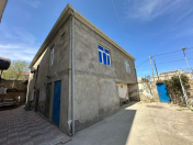 Satılır 8 otaqlı 150 m2 həyət evi Badamdar