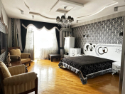 Satılır 4 otaqlı 215 m2 yeni tikili Gənclik m.