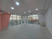 İcarəyə verilir 5 otaqlı 180 m2 ofis Gənclik m.