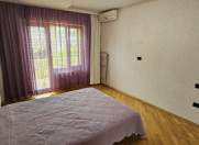 Satılır 3 otaqlı 80 m2 köhnə tikili Elmlər Akademiyası m.