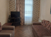 İcarəyə verilir 2 otaqlı 50 m2 köhnə tikili Milli Konservatoriya