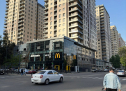 Satılır 3 otaqlı 129 m2 yeni tikili Gənclik m.