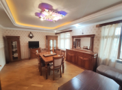 Satılır 5 otaqlı 120 m2 köhnə tikili Qara Qarayev m.