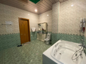 Satılır 4 otaqlı 230 m2 yeni tikili Elmlər Akademiyası m.