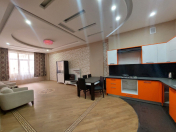 İcarəyə verilir 2 otaqlı 90 m2 yeni tikili Axundov bağı