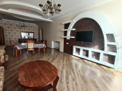 İcarəyə verilir 3 otaqlı 150 m2 yeni tikili Azadlıq prospekti m.