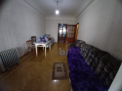 Satılır 3 otaqlı 76 m2 köhnə tikili 8 km