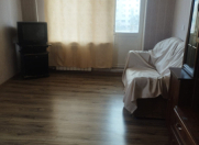 Satılır 2 otaqlı 60 m2 köhnə tikili Xalqlar Dostluğu m.