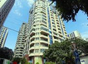 Satılır 4 otaqlı 205 m2 yeni tikili 28 May m.