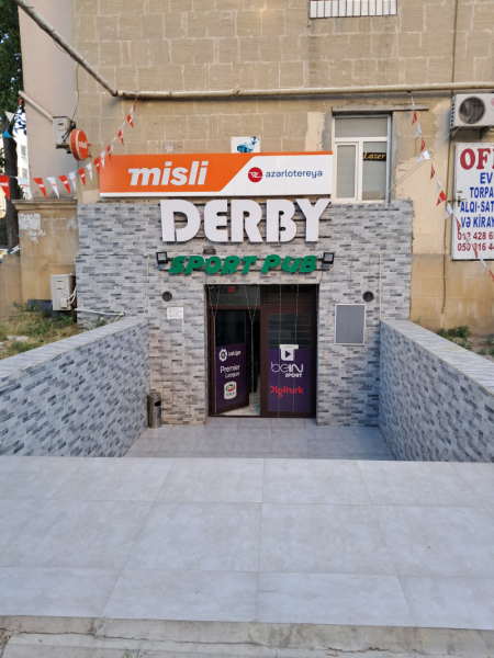 Satılır 4 otaqlı 90 m2 obyekt Neftçilər m.