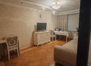 Satılır 3 otaqlı 85 m2 köhnə tikili Həzi Aslanov