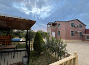 İcarəyə verilir 5 otaqlı 180 m2 bağ evi Buzovna