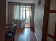 Satılır 2 otaqlı 60 m2 köhnə tikili Xalqlar Dostluğu m.
