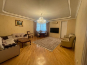 Satılır 3 otaqlı 130 m2 yeni tikili 20 yanvar m.