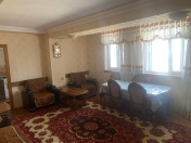 İcarəyə verilir 2 otaqlı 50 m2 köhnə tikili 28 May m.