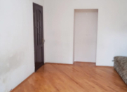 Satılır 3 otaqlı 75 m2 köhnə tikili 7 mkr