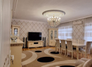 Satılır 5 otaqlı 130 m2 köhnə tikili Bakıxanov