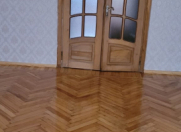 Satılır 3 otaqlı 85 m2 köhnə tikili İnşaatçılar m.