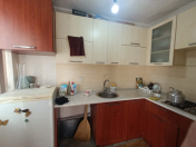 Satılır 3 otaqlı 65 m2 köhnə tikili Həzi Aslanov m.