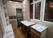 İcarəyə verilir 3 otaqlı 70 m2 köhnə tikili Əhmədli m.