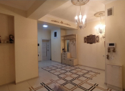 Satılır 4 otaqlı 180 m2 yeni tikili İnşaatçılar m.
