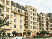 İcarəyə verilir 4 otaqlı 180 m2 yeni tikili Ağ şəhər