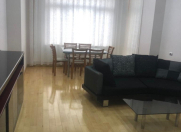 İcarəyə verilir 3 otaqlı 130 m2 yeni tikili Nizami m.