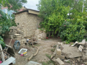 Satılır 1 otaqlı 200 m2 həyət evi Y.Günəşli