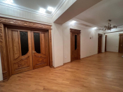 İcarəyə verilir 4 otaqlı 178 m2 yeni tikili İnşaatçılar m.