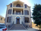 Satılır 6 otaqlı 400 m2 villa Novxanı