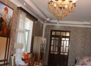 Satılır 10 otaqlı 400 m2 köhnə tikili Qaraçuxur