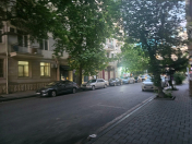 İcarəyə verilir 1 otaqlı 130 m2 obyekt 28 May m.